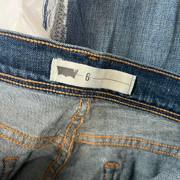 Levi’s shorts - Picture 5 of 7